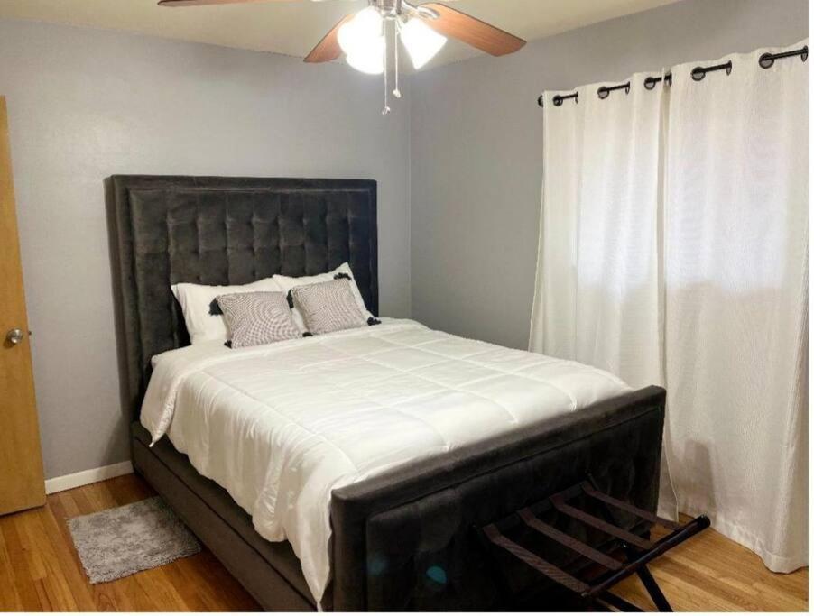 Cozy Family-sized In Quiet Neighborhood *